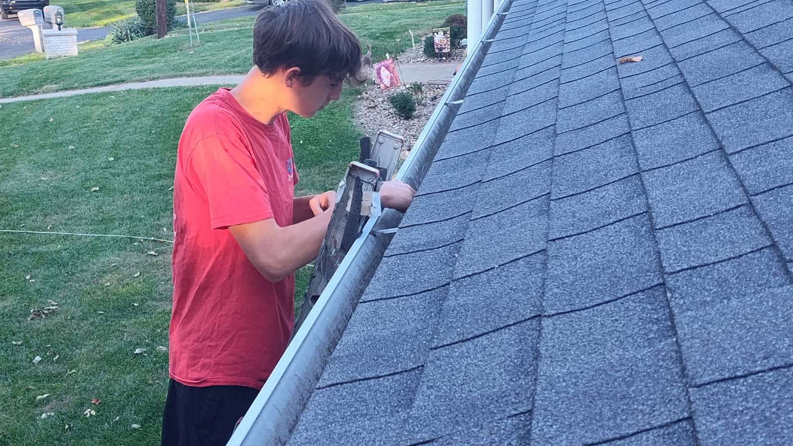 Gutter Cleaning — Elite Exteriors Gutter Cleaning by Elite Exteriors in Floyds Knobs & Southern Indiana